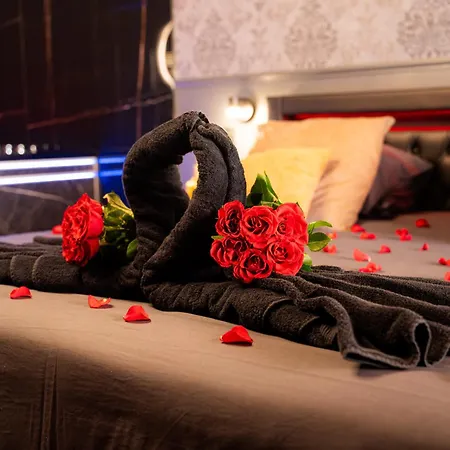 Romance & - Jacuzzi - Parking - * 멍똥