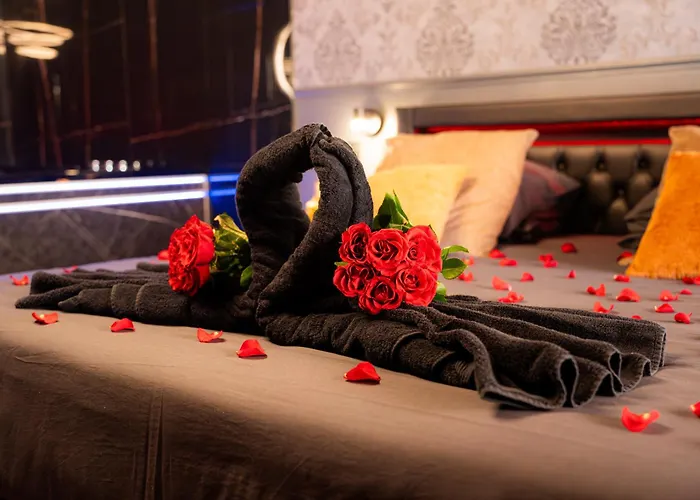 Romance & - Jacuzzi - Parking - * Μεντόν