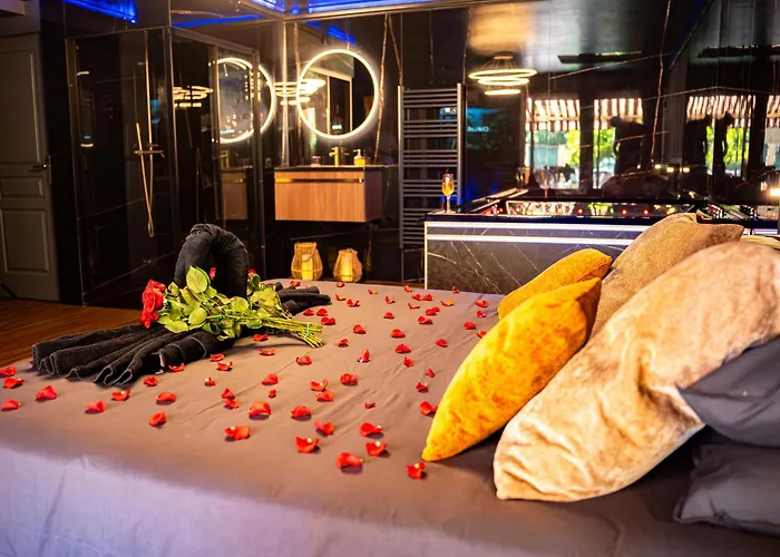 Διαμέρισμα Romance & - Jacuzzi - Parking - *