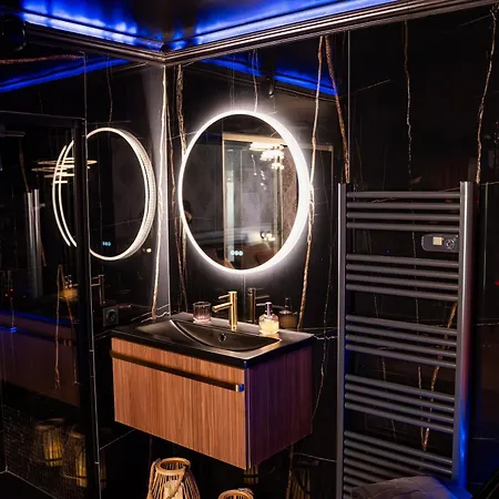 Romance Room&love - Jacuzzi - Parking - Apartamento Menton