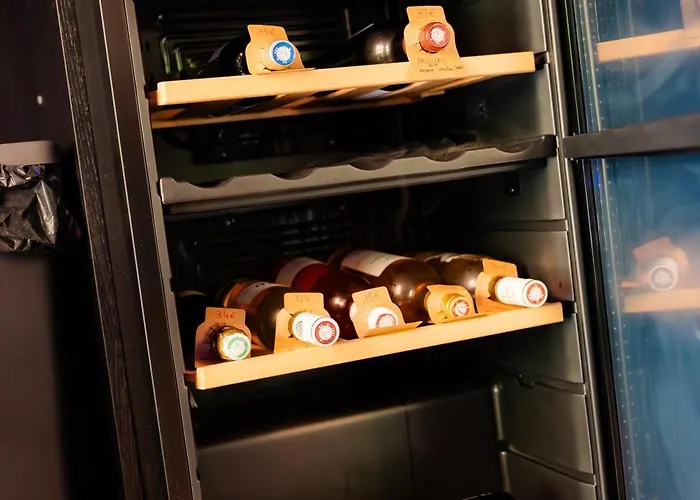 Romance & - Jacuzzi - Parking - アパート マントン